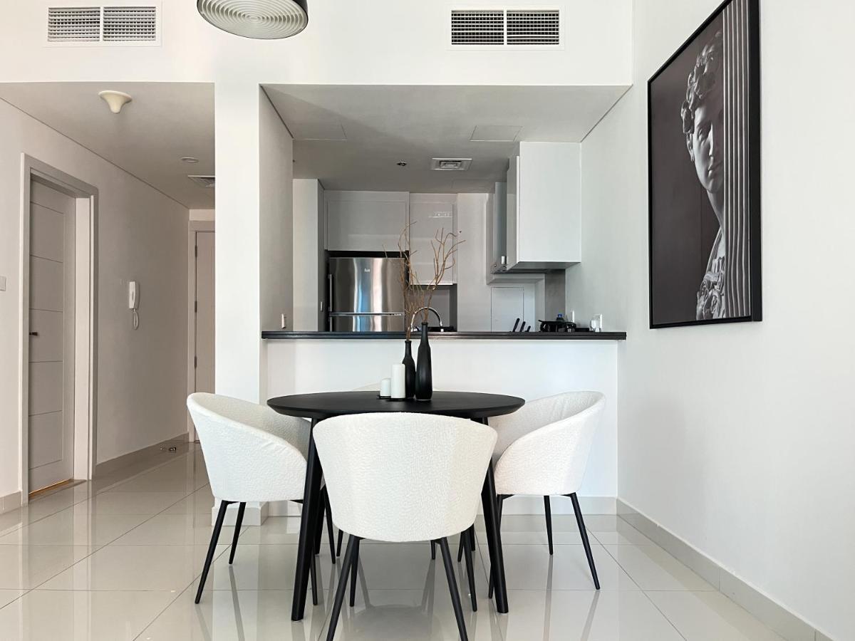 Trophy - Sparkling Suites W Palm View With Direct Access To Marina Walk Dubai Exterior photo